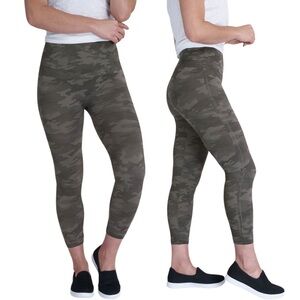 SPANX Look at Me Now Seamless Camo Leggings